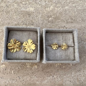 Betty Bogaers Medium Folded Flower Stud Earring Gold Plated